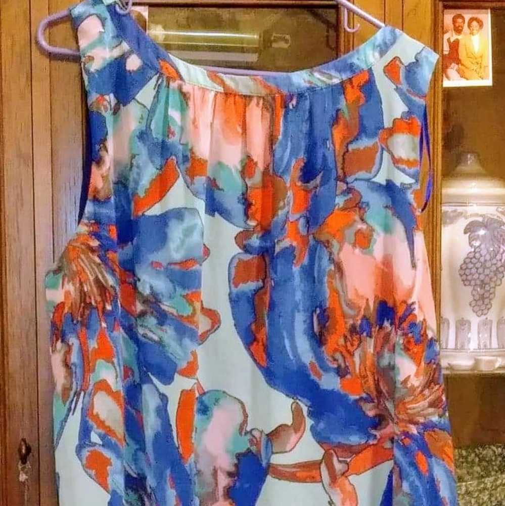 Women's dress size 18/20